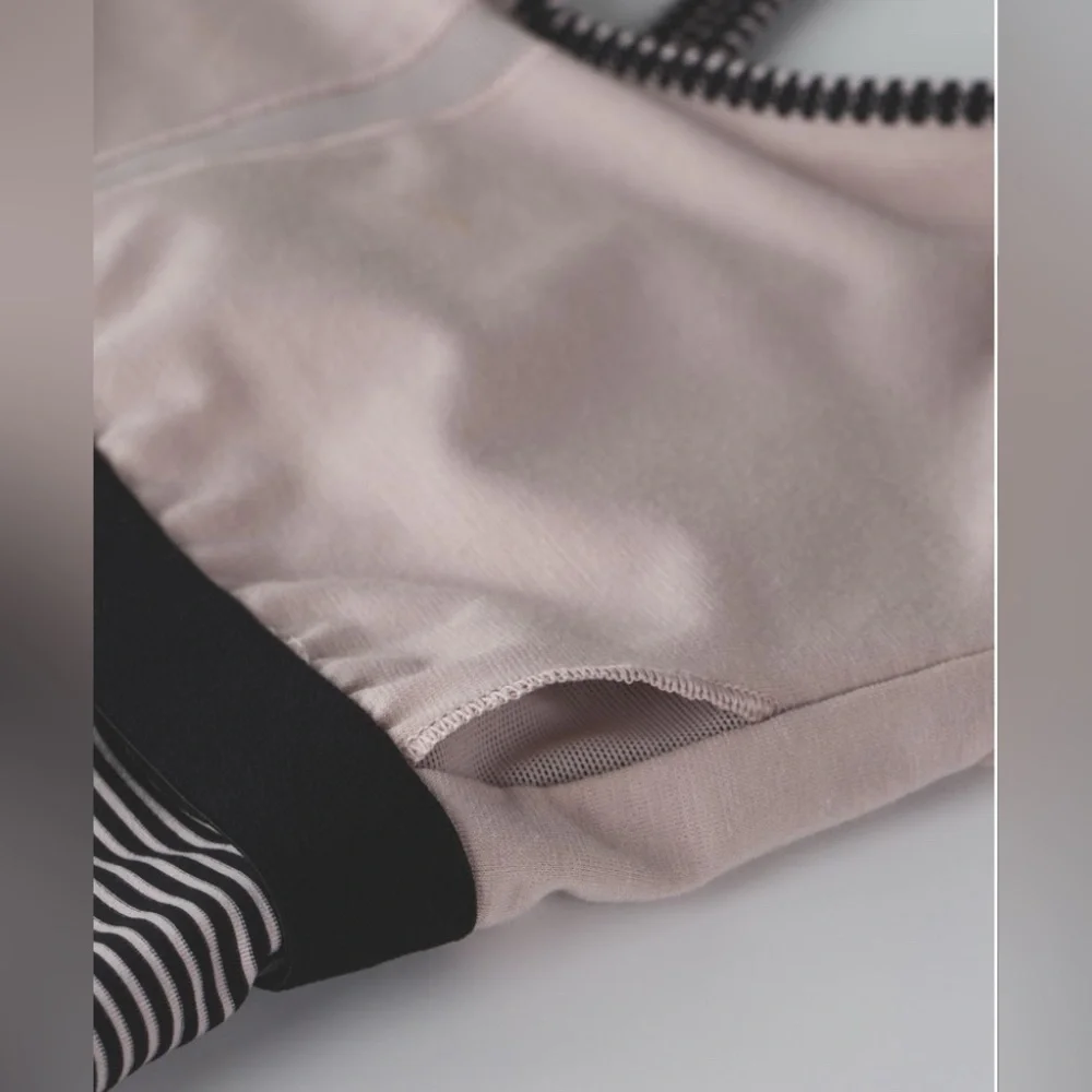 Lululemon double strap tank with built in bra